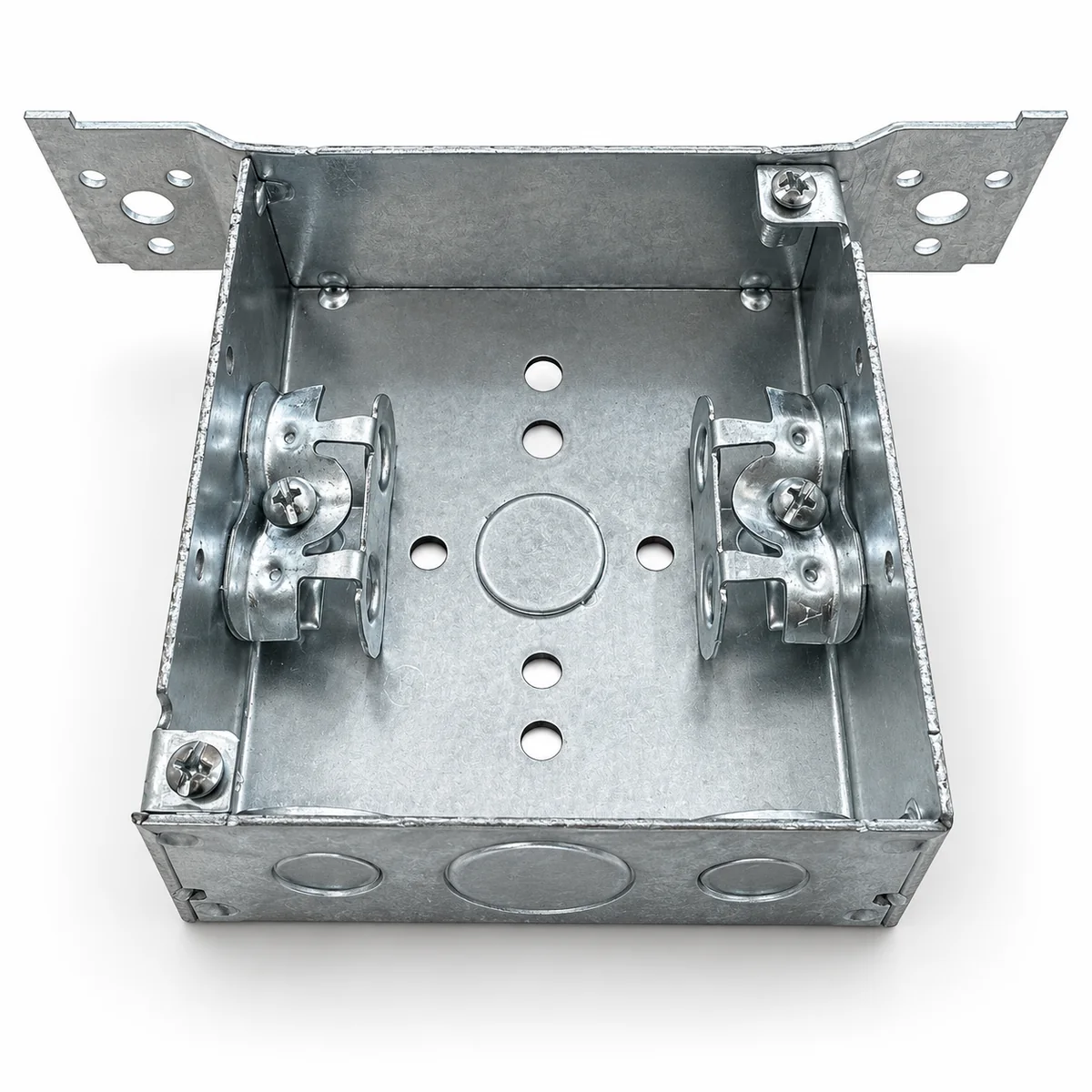 4" Box w/ Up & Down Bracket & BX Clamp (24/case)